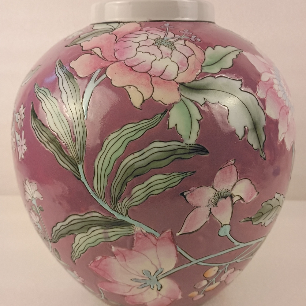 Vintage Chinese Chinoiserie Floral Vase Blush Pink 9”